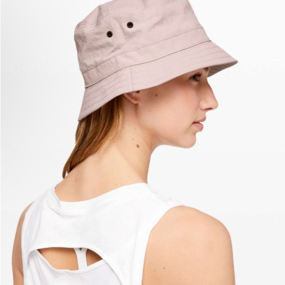 Lululemon On My Level Bucket Hat
Muse - Picture 3 of 10